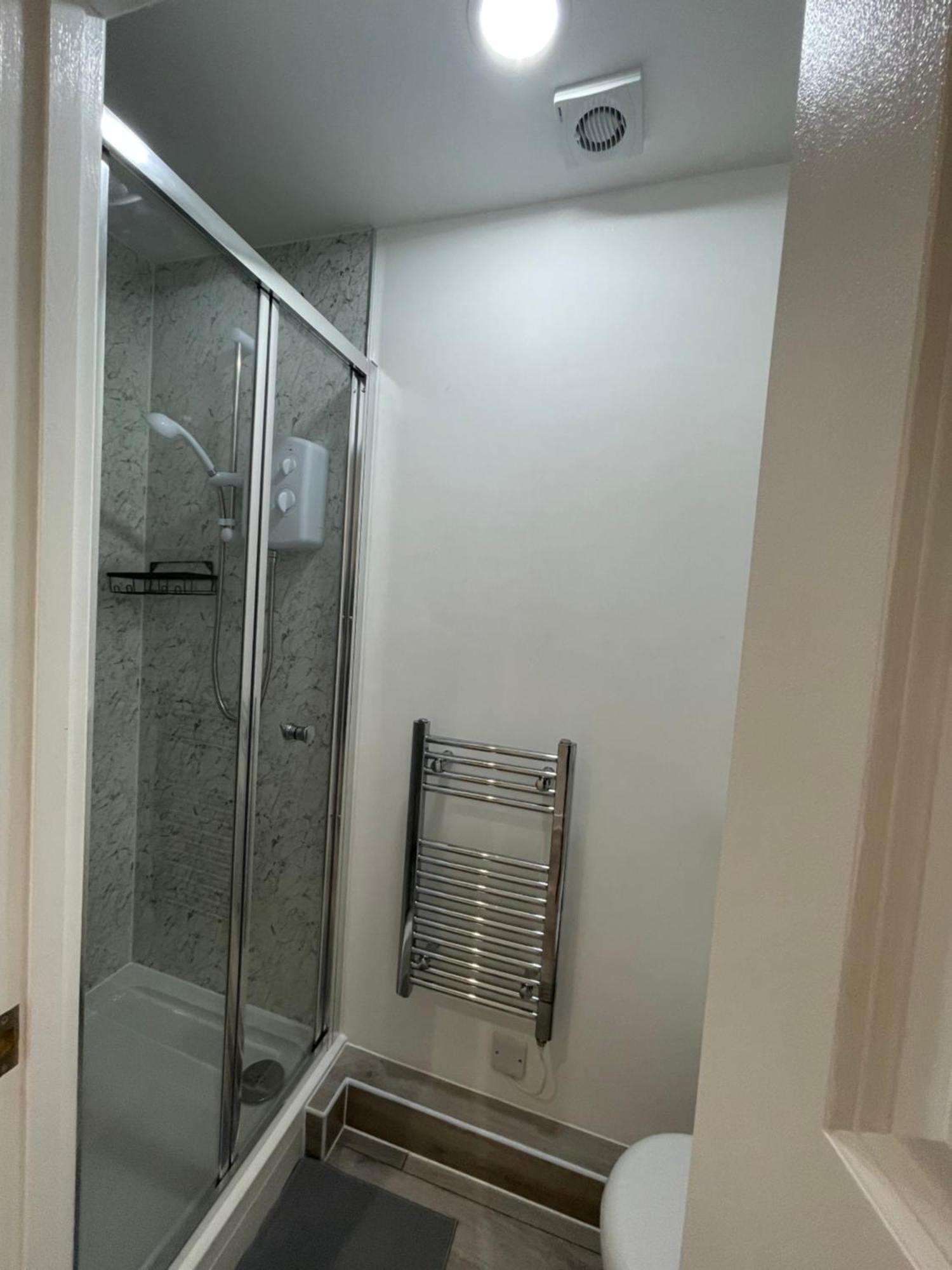 Executive Ensuite Double Room Milton Keynes Bagian luar foto